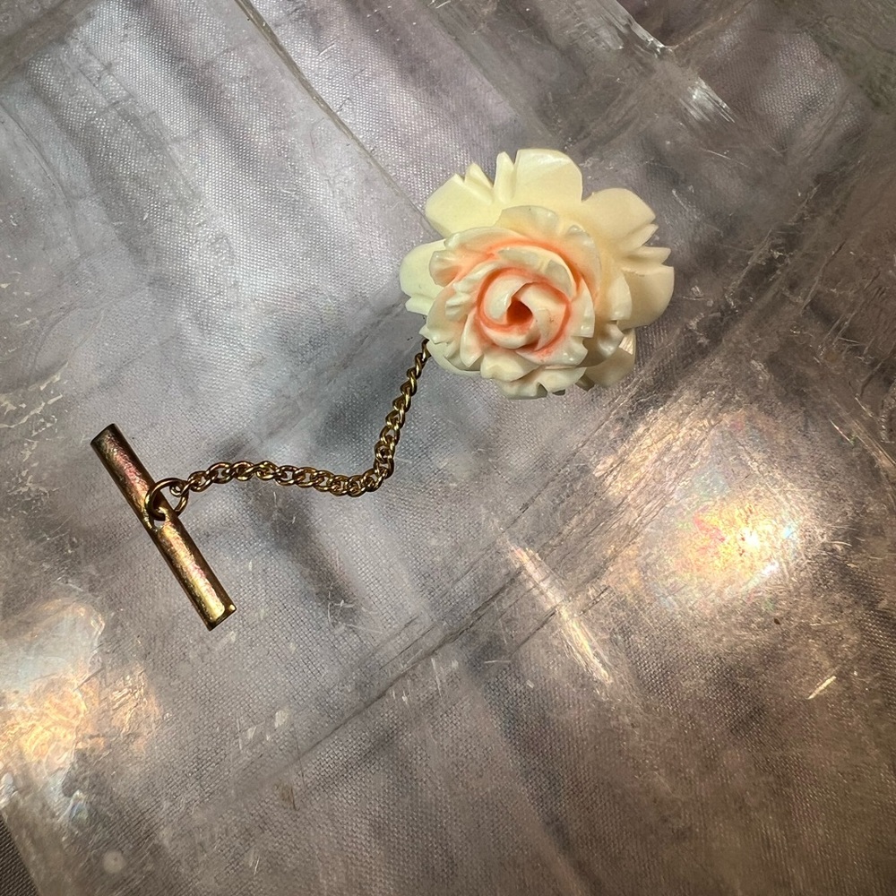 Vintage Pink Blush Ivory Rose Vintage Carved Tie Tack / Lapel Pin / Brooch